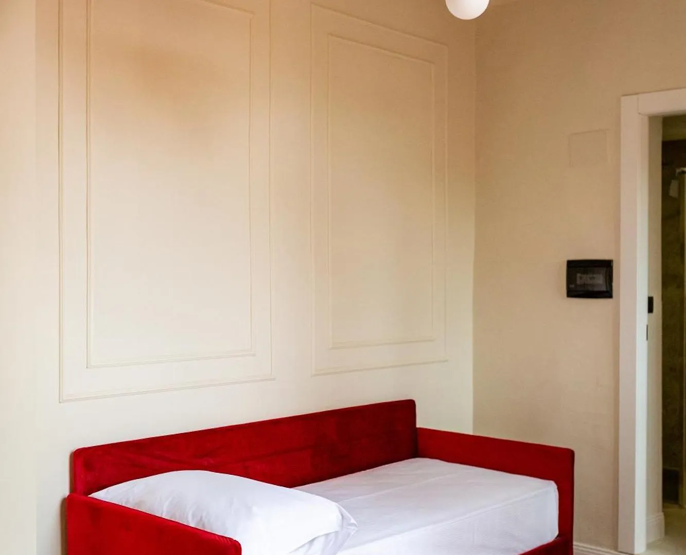 Residenza D'Epoca White Room Florence 0*,