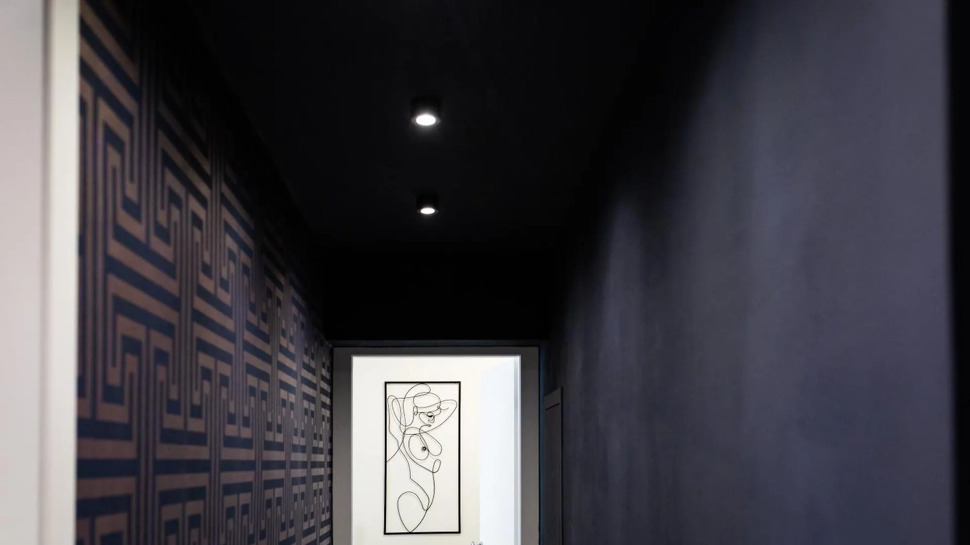 Residenza D'Epoca White Room Florence 0*,