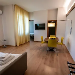 Porta Al Prato Aparthotel