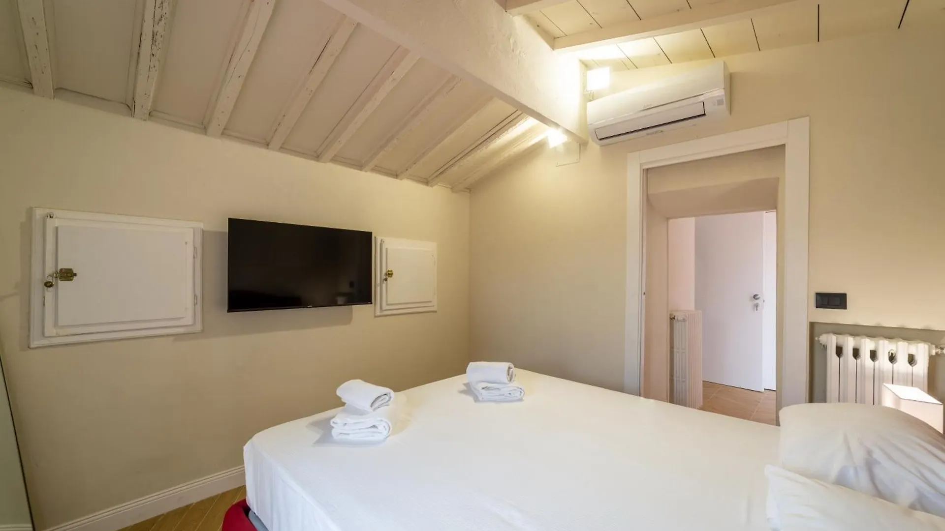 Residenza D'Epoca White Room Florence Maison d'hôtes
